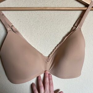 Seamless Nude Bra